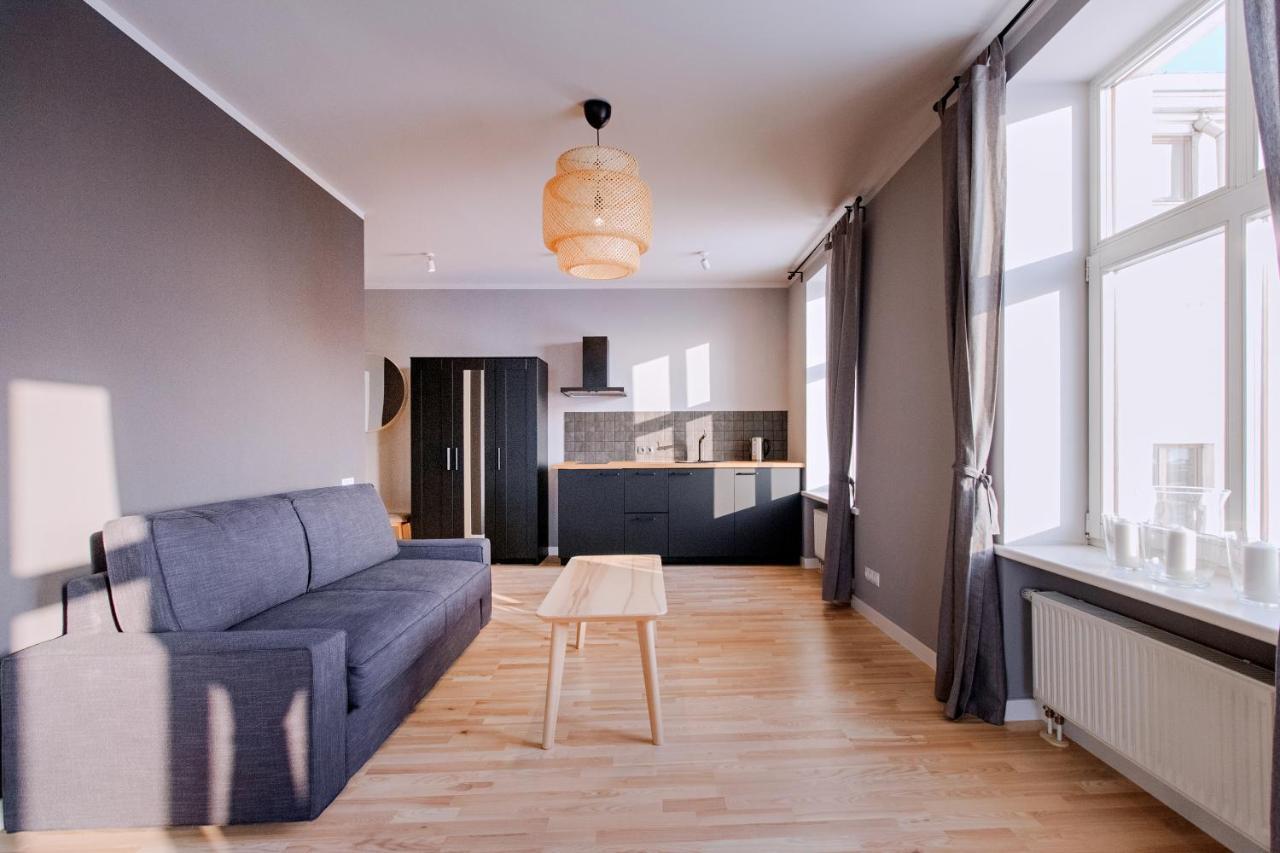 Modern Apartment In Old Riga With A River View ภายนอก รูปภาพ